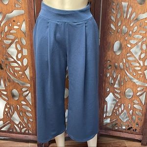 Lululemon Pleated Crop Wide Leg Yoga Pants